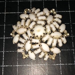 Vintage Continental Brooch White Milk Glass Stones & Rhinestones, Gold T…